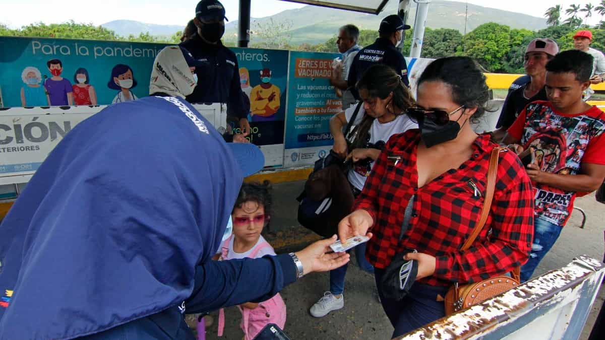 ¿Qué Documentos Necesitan Los Migrantes Venezolanos Para Acceder Al ...